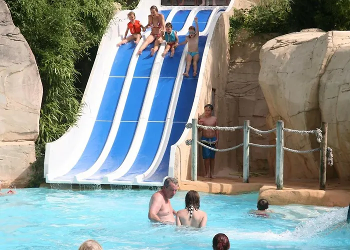 Les Ormes Domaine Et Resort
