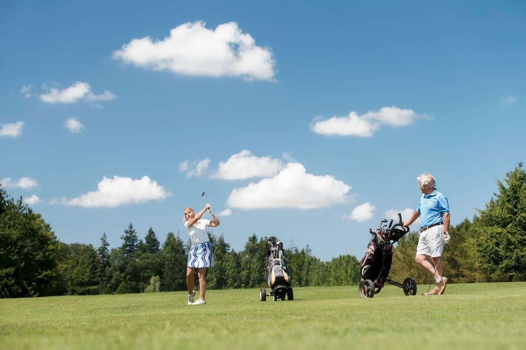 Les Ormes Domaine Et Hotel 3*